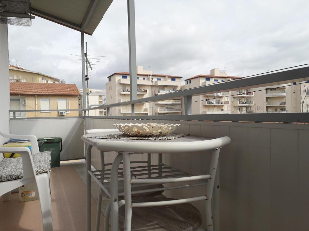 La Casa Del Sole Apartment Porto Empedocle Luaran gambar
